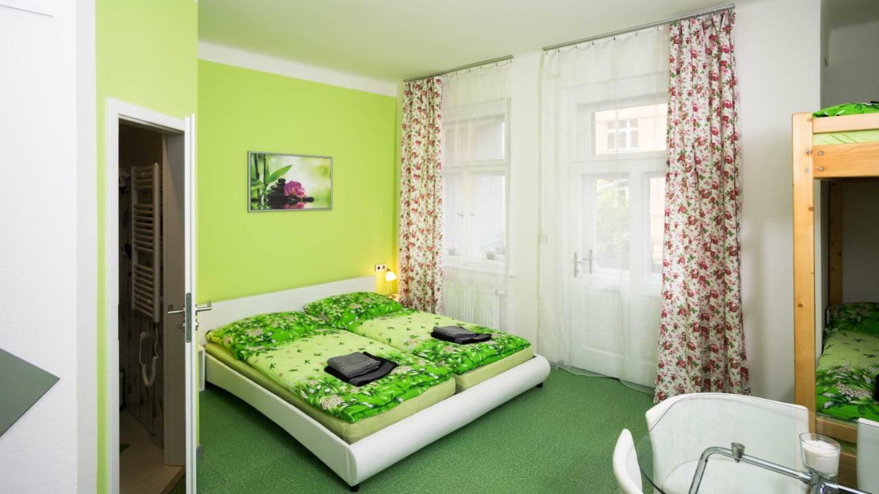 Apartamento Four Year Seasons - Walkable To Centre, Metro And Riverside Praga